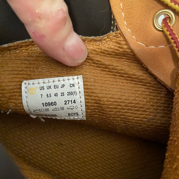 Boys Timberlands ankle boots size 7 - Picture 5 of 10